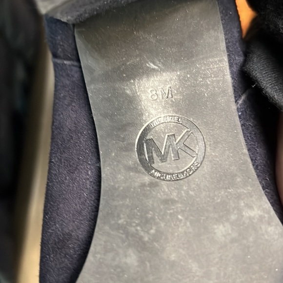 MICHAEL MICHAEL KORS BLACK SUEDE BOOTIES 8 - Picture 11 of 16